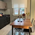 Km Ethnikis Amynis A Apartamento