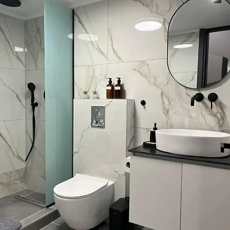 Km Ethnikis Amynis A *