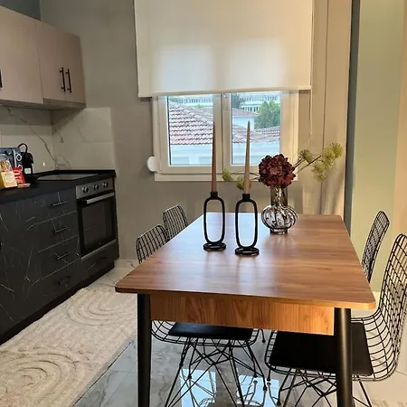 Km Ethnikis Amynis A شقة