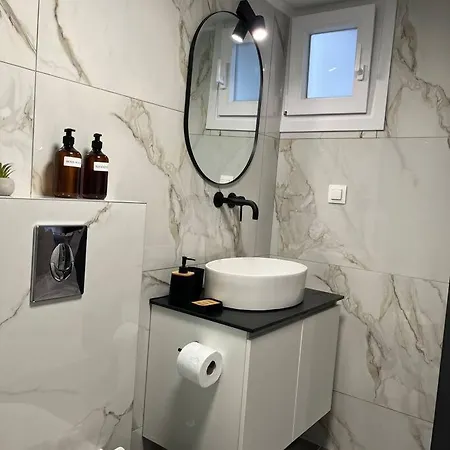 Km Ethnikis Amynis A 아파트 드라마